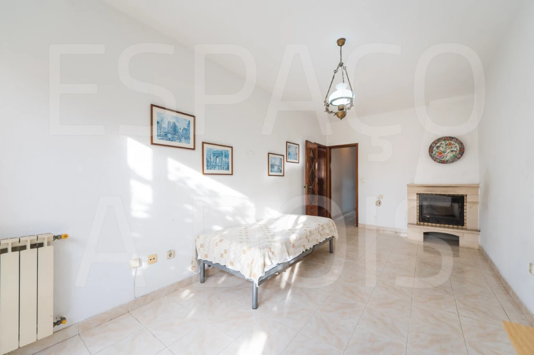 Moradia T5 para Venda em Barcarena Foto 36