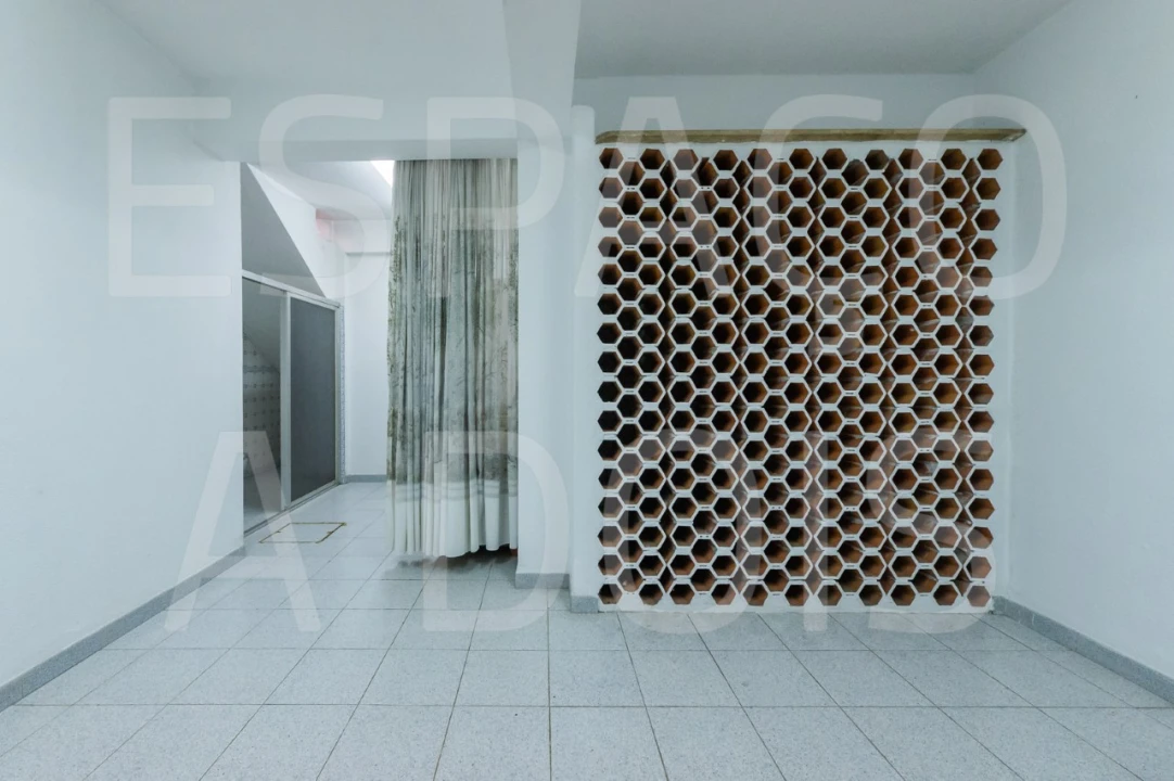 Moradia T5 para Venda em Barcarena Foto 94