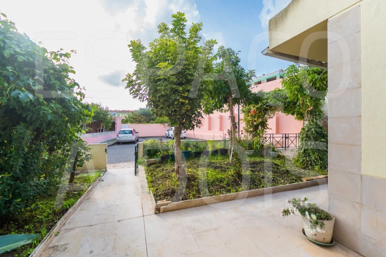 Moradia T5 para Venda em Barcarena Foto 6