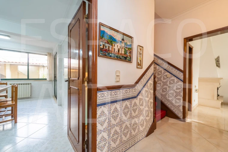 Moradia T5 para Venda em Barcarena Foto 19