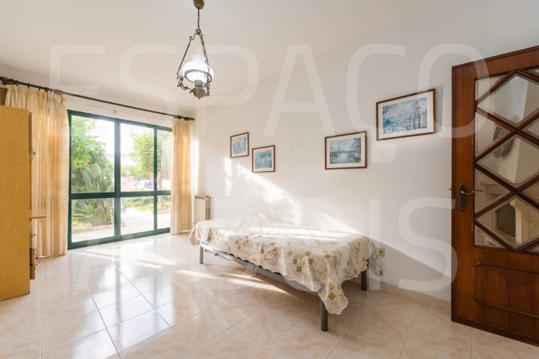 Moradia T5 para Venda em Barcarena Foto 35