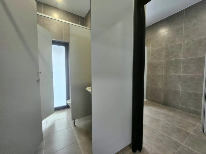 Armazém para Arrendamento em Milheiros Foto 10