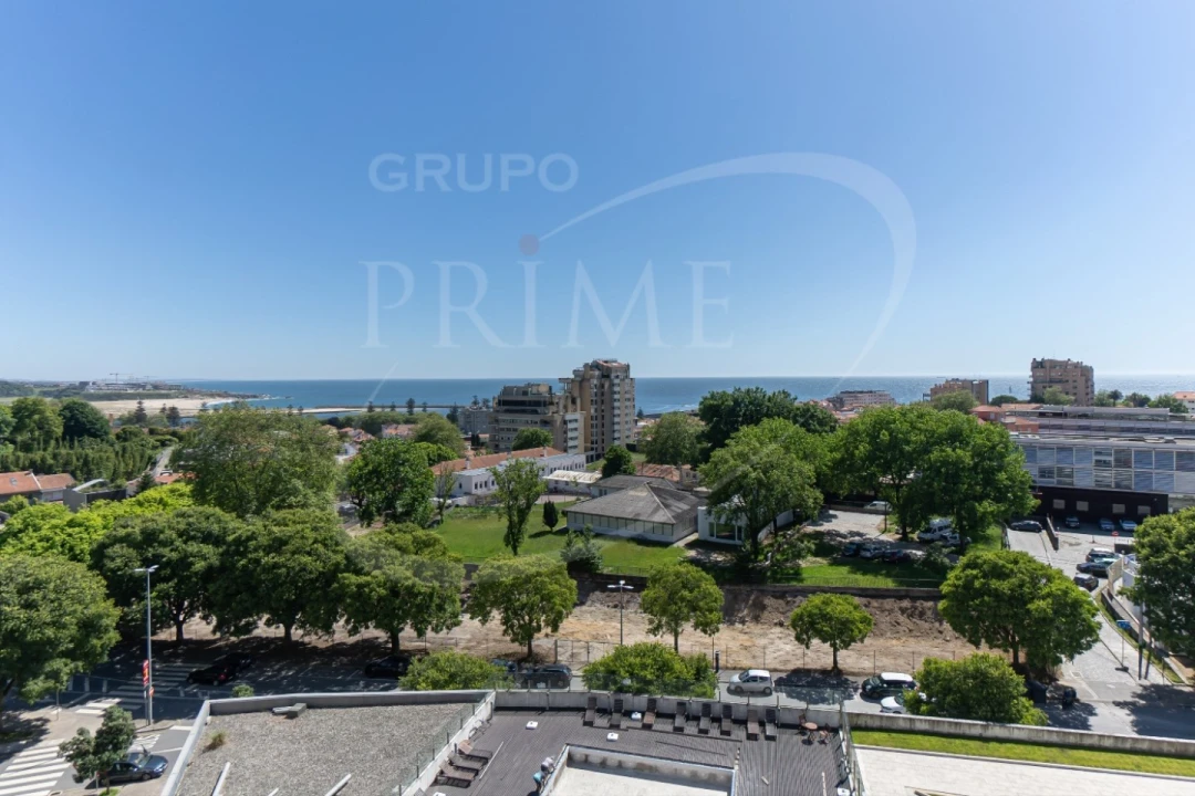 Apartamento T4 para Arrendamento em Aldoar, Foz do Douro e Nevogilde Foto 3