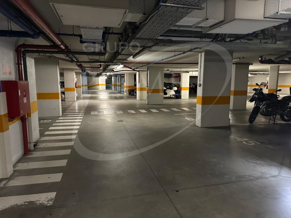 Apartamento T4 para Arrendamento em Aldoar, Foz do Douro e Nevogilde Foto 28