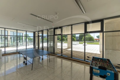 Apartamento T4 para Arrendamento em Aldoar, Foz do Douro e Nevogilde