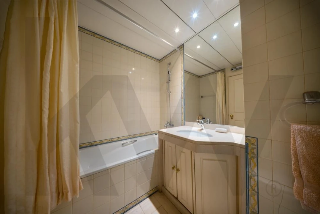 Apartamento T2 para Venda em São Domingos de Benfica Foto 10