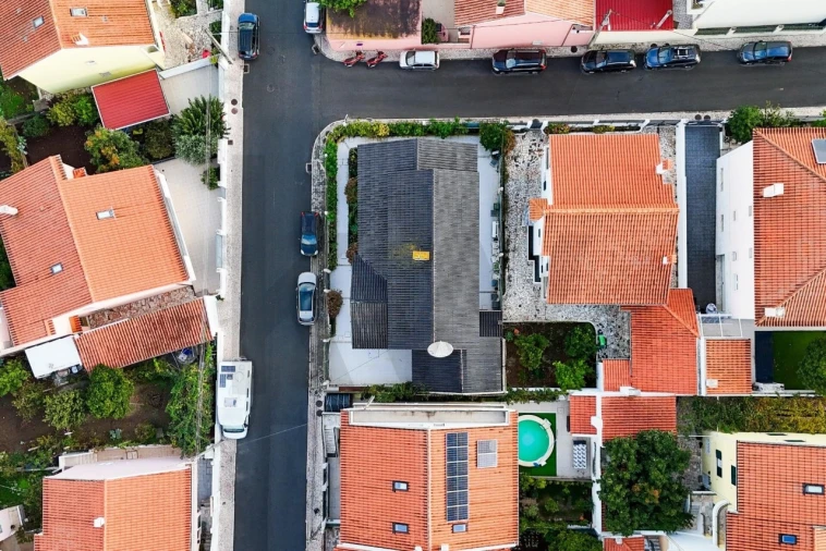 Moradia T4 para Venda em Pontinha e Famões Foto 5