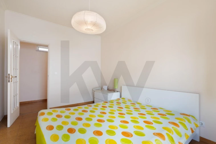 Moradia T4 para Venda em Pontinha e Famões Foto 33