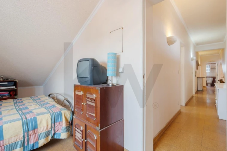 Moradia T4 para Venda em Pontinha e Famões Foto 40