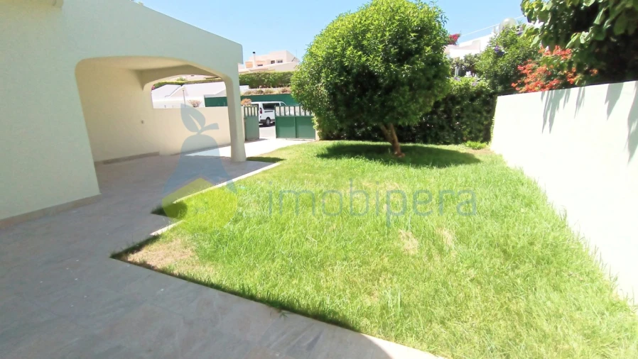 Moradia T3 para Venda em Albufeira e Olhos de Água Foto 2