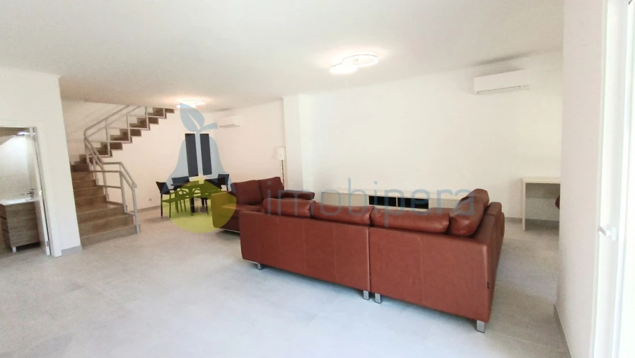 Moradia T3 para Venda em Albufeira e Olhos de Água Foto 5