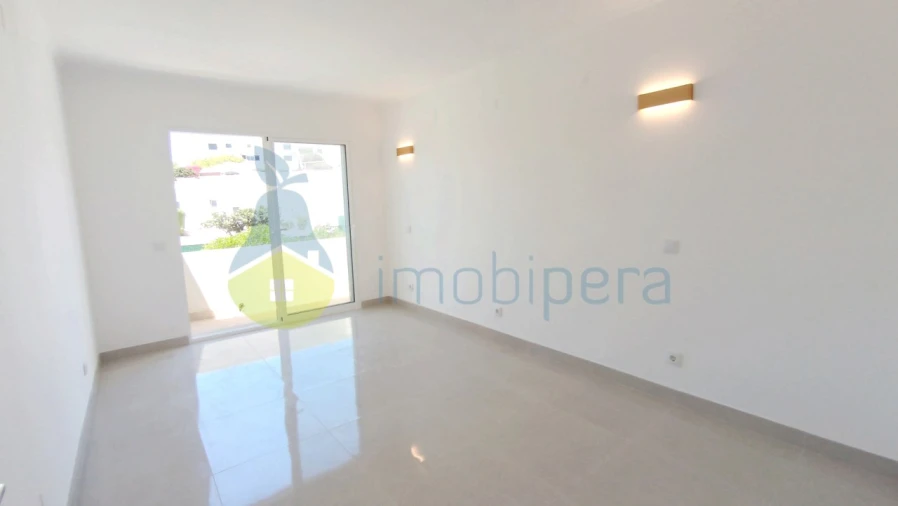 Moradia T3 para Venda em Albufeira e Olhos de Água Foto 15