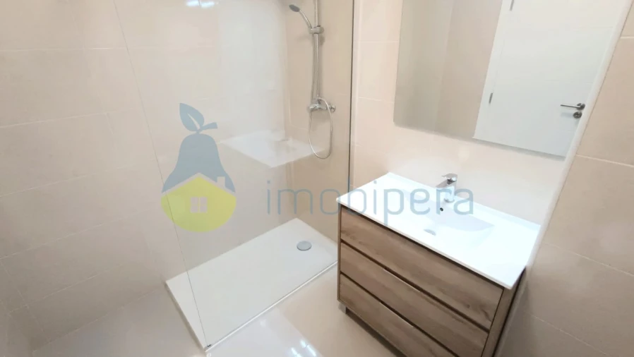 Moradia T3 para Venda em Albufeira e Olhos de Água Foto 19