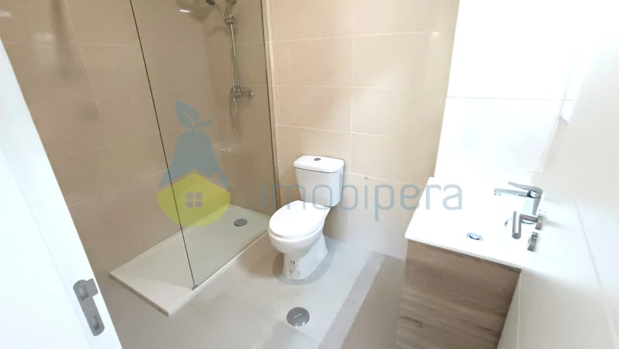 Moradia T3 para Venda em Albufeira e Olhos de Água Foto 24