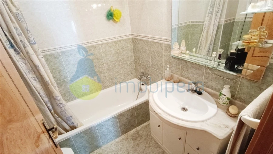 Apartamento T2 para Venda em Armação de Pera Foto 11