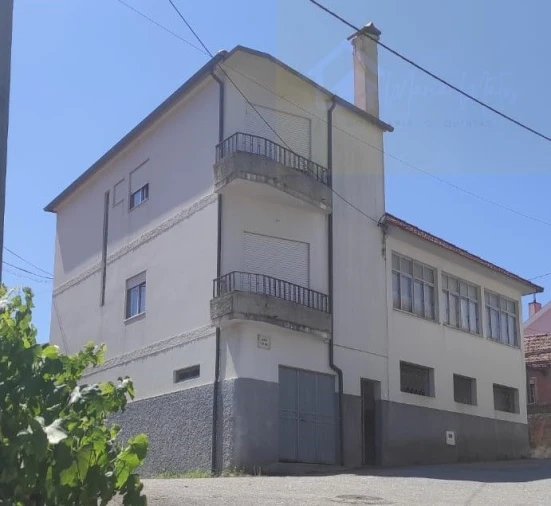 Moradia T3 para Venda em Fornos de Algodres