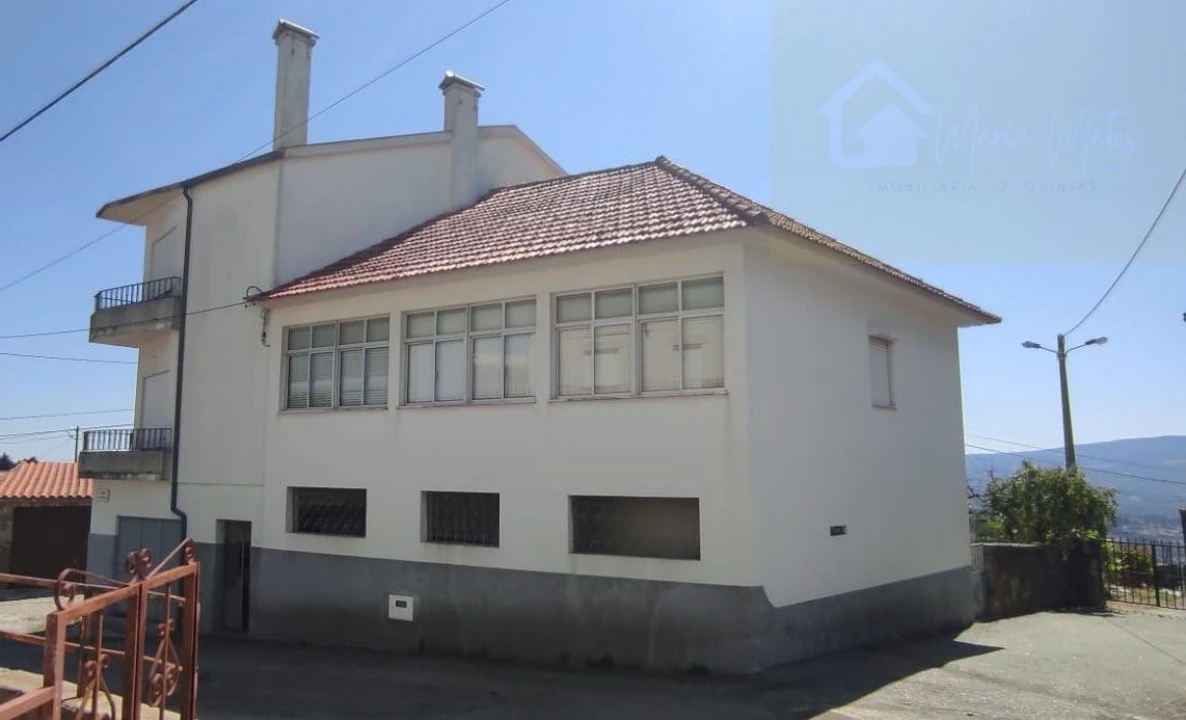 Moradia T3 para Venda em Fornos de Algodres Foto 2