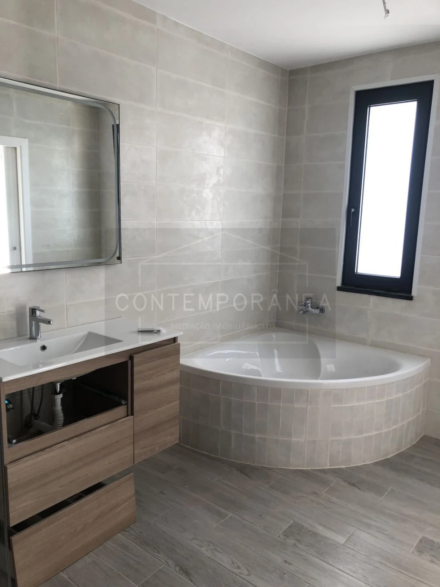 Moradia T4 para Venda em Albufeira e Olhos de Água Foto 15