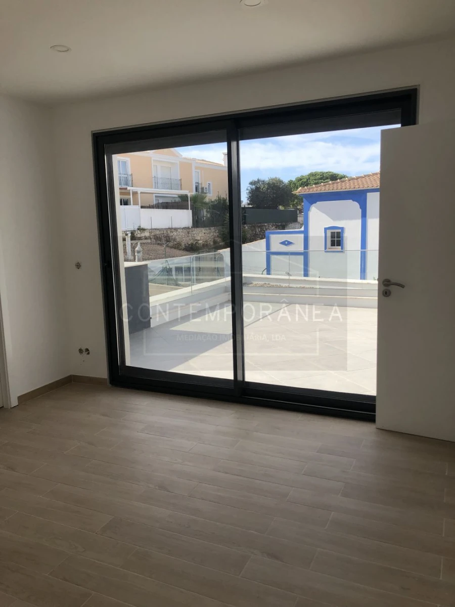 Moradia T4 para Venda em Albufeira e Olhos de Água Foto 18