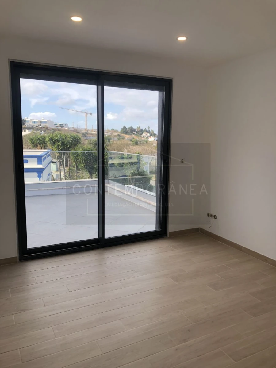 Moradia T4 para Venda em Albufeira e Olhos de Água Foto 28