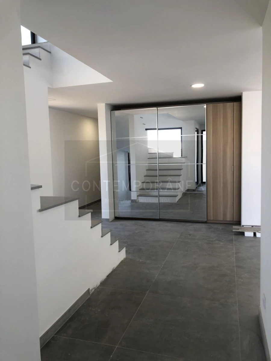 Moradia T4 para Venda em Albufeira e Olhos de Água Foto 12