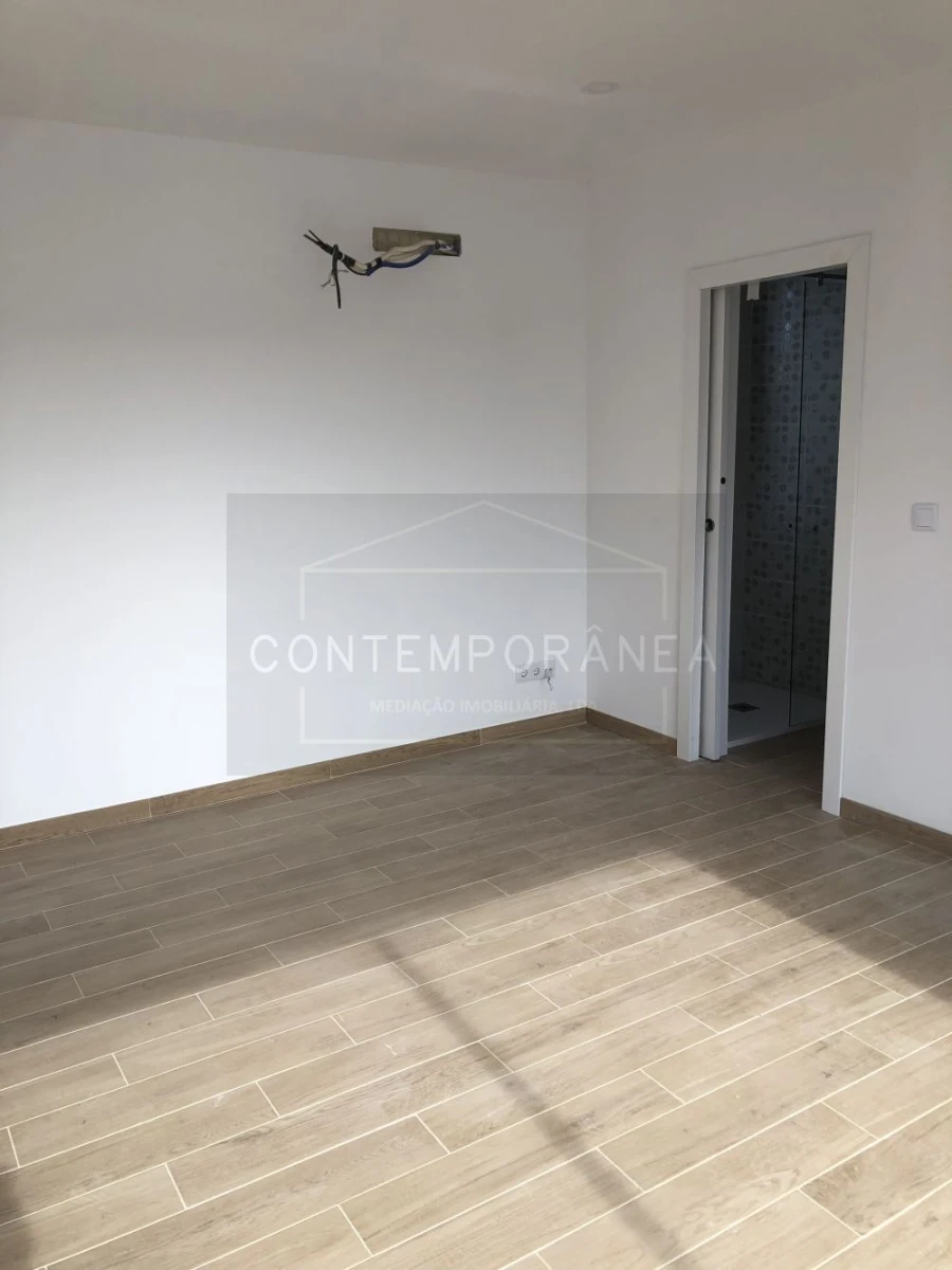 Moradia T4 para Venda em Albufeira e Olhos de Água Foto 25