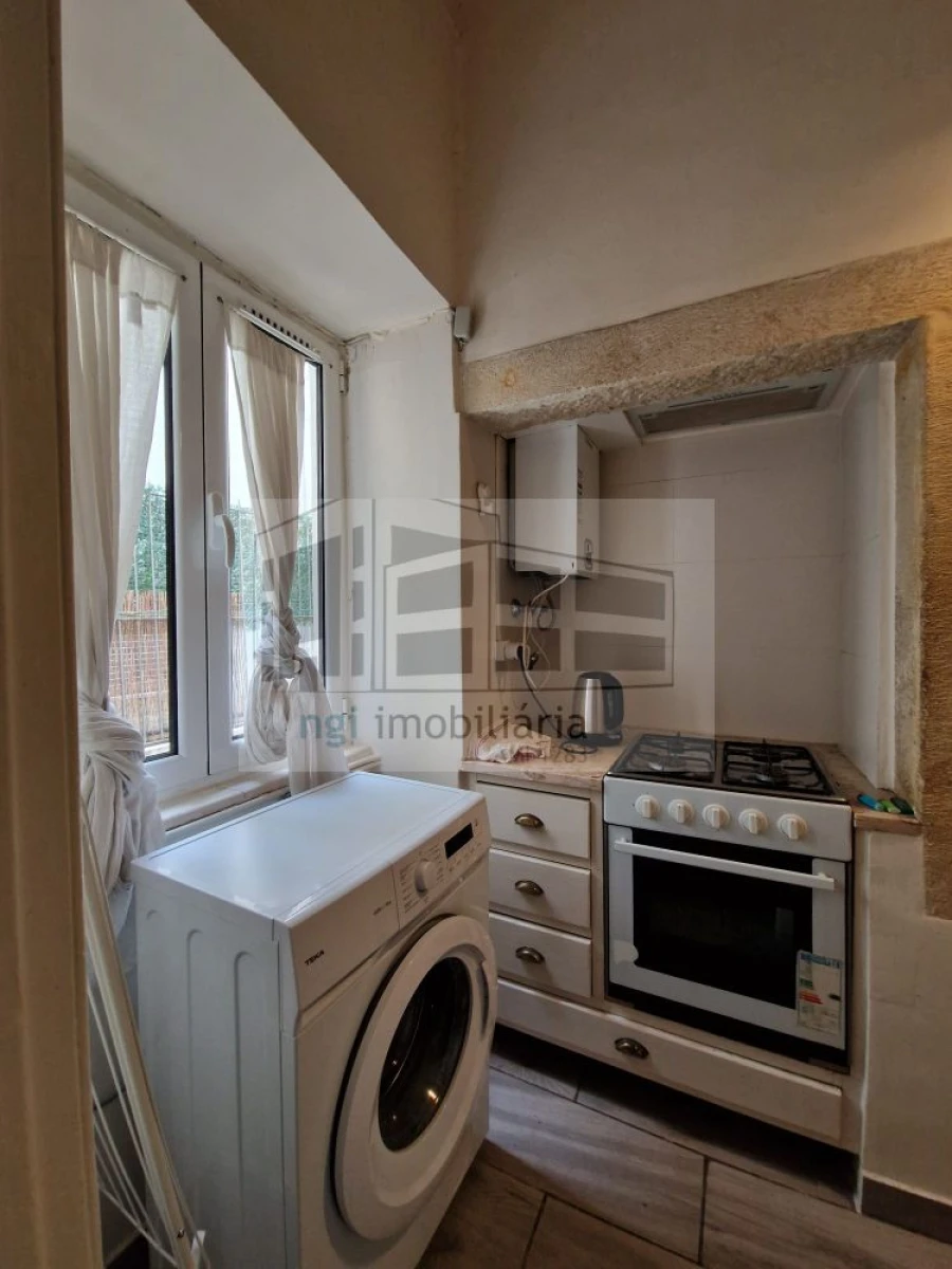 Apartamento T1 para Arrendamento em Misericórdia Foto 14