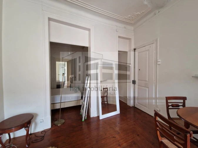 Apartamento T1 para Arrendamento em Misericórdia Foto 5