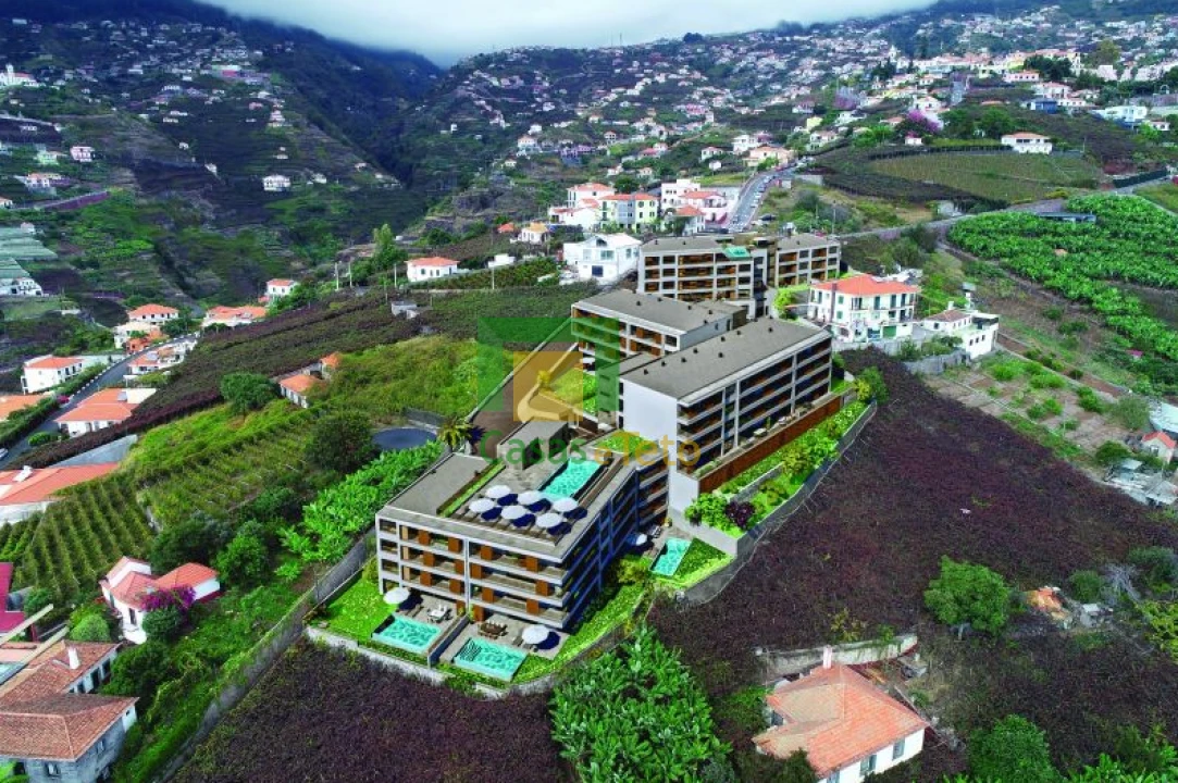Apartamento T1 para Venda em Estreito de Camara de Lobos Foto 1