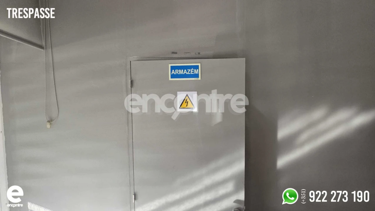 Loja para Trespasse em Águas Livres Foto 44