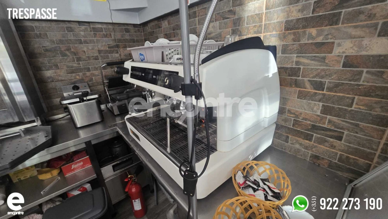 Loja para Trespasse em Águas Livres Foto 45