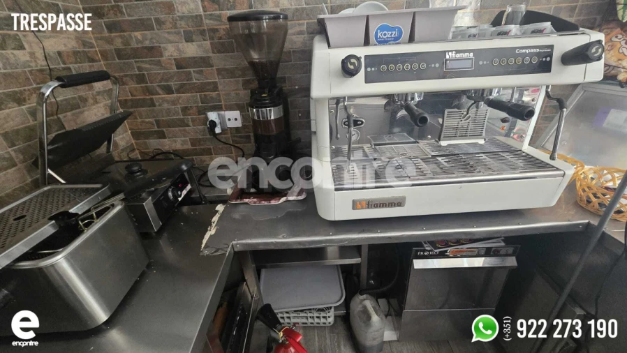 Loja para Trespasse em Águas Livres Foto 3