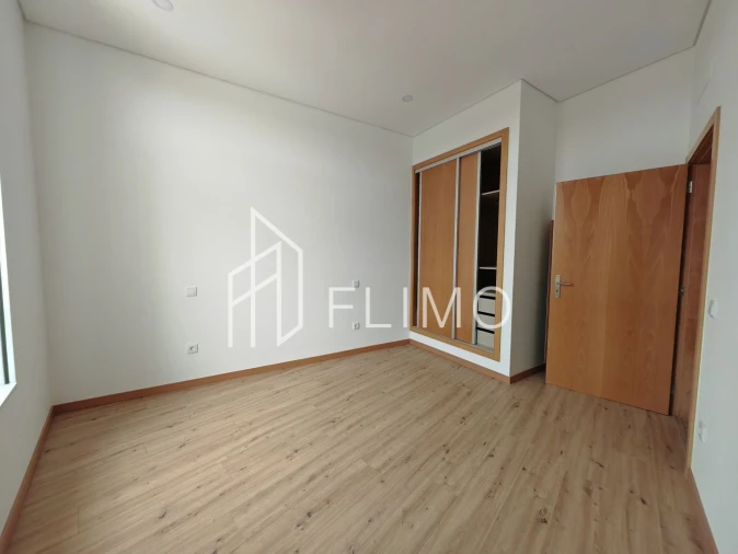 Apartamento T2 para Venda em Ovar, São João, Arada e São Vicente de Pereira Jusã Foto 7