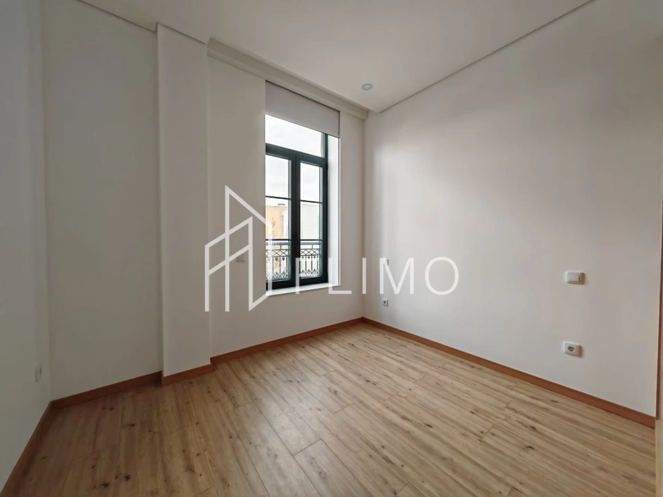 Apartamento T2 para Venda em Ovar, São João, Arada e São Vicente de Pereira Jusã Foto 2