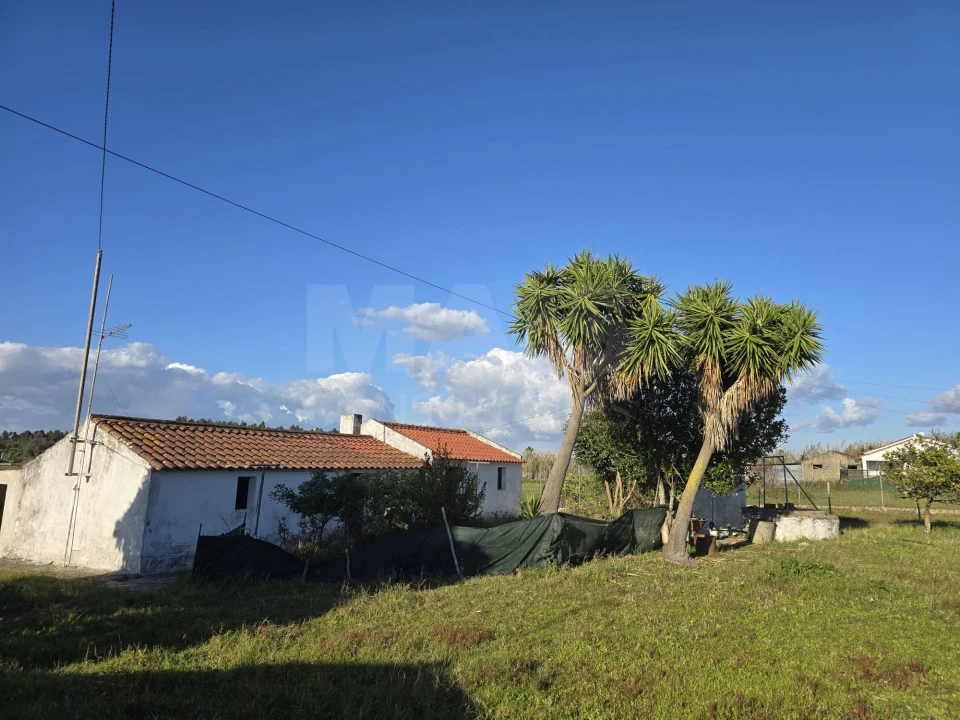 Moradia T2 para Venda em São Salvador e Santa Maria Foto 9