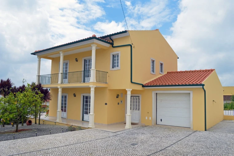 Moradia T4 para Venda em Santa Maria, São Pedro e Sobral da Lagoa Foto 4