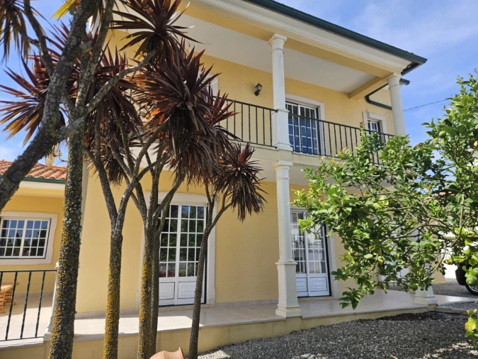 Moradia T4 para Venda em Santa Maria, São Pedro e Sobral da Lagoa Foto 17