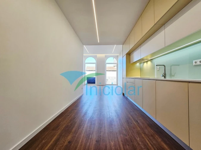 Apartamento T2 para Venda em Penafiel Foto 2