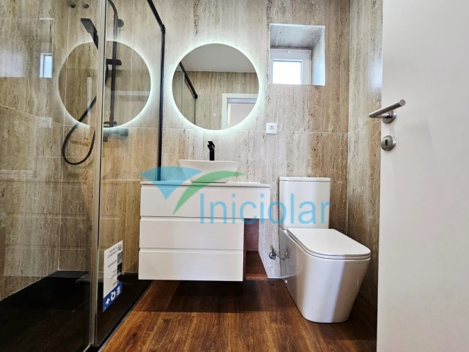 Apartamento T2 para Venda em Penafiel Foto 13