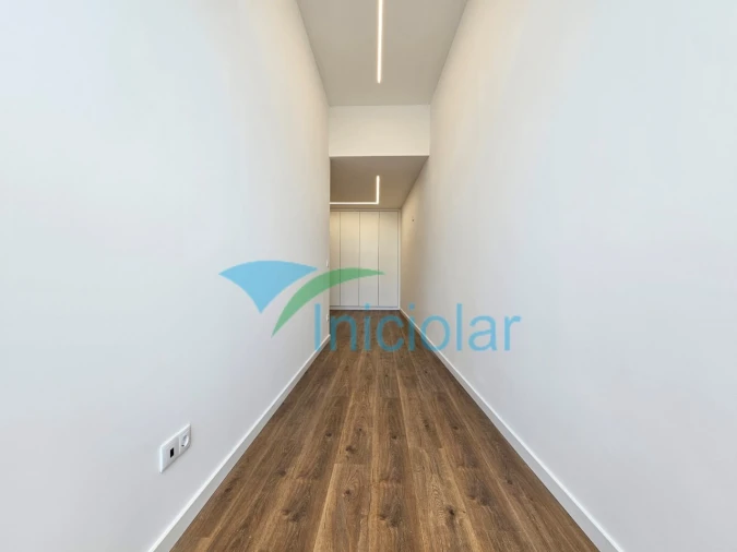 Apartamento T2 para Venda em Penafiel Foto 18