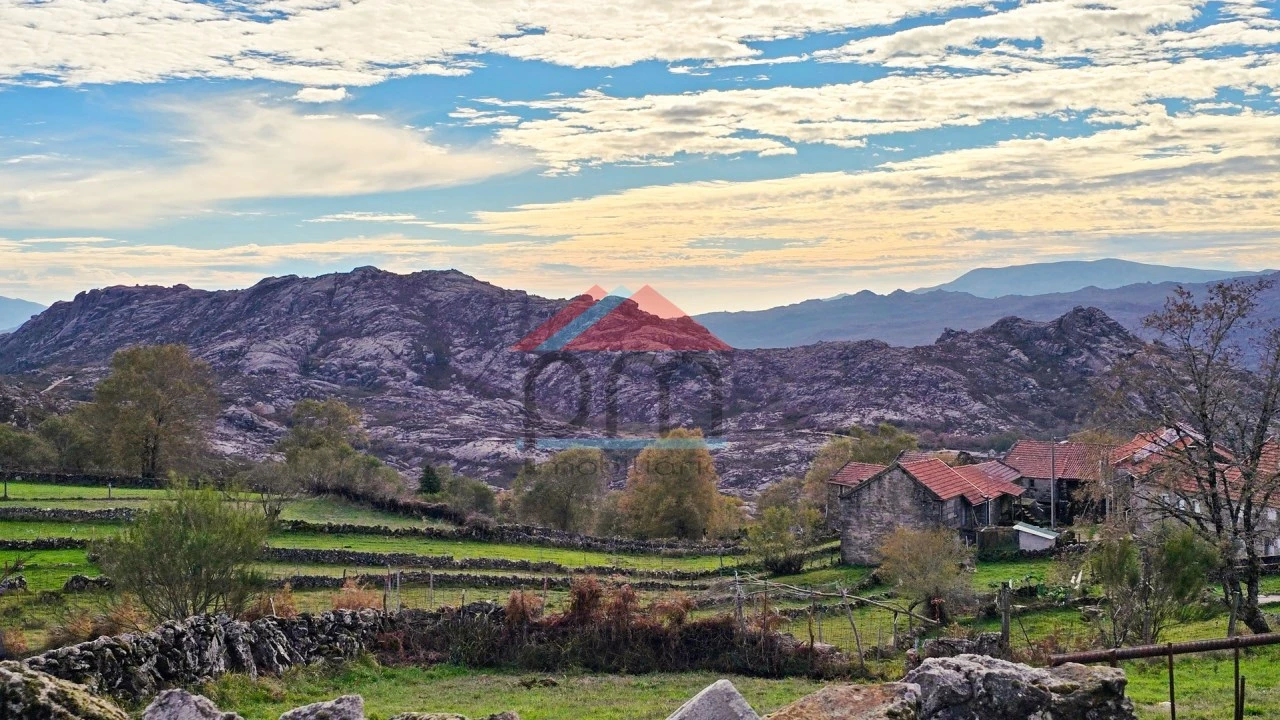 Moradia T3 para Venda em Castro Laboreiro e Lamas de Mouro Foto 19