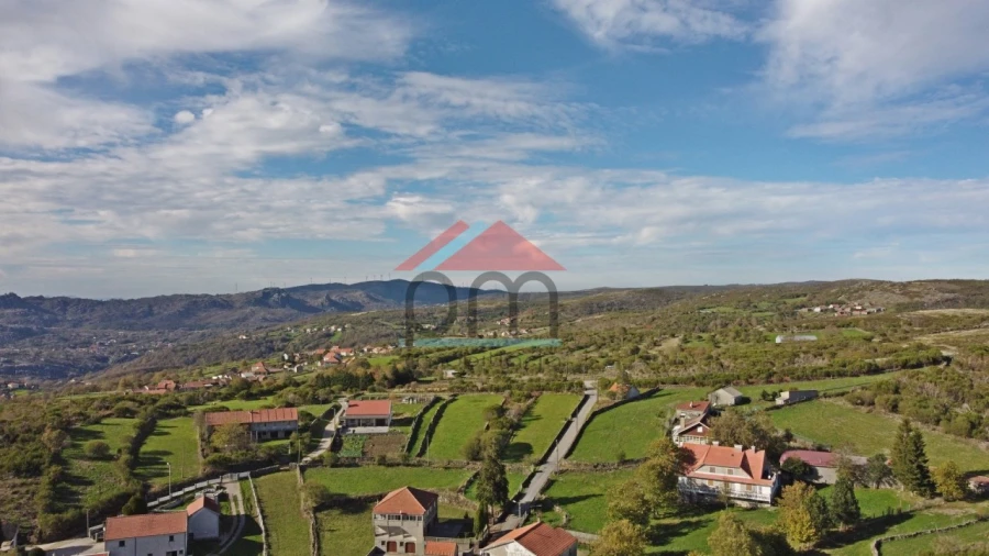 Moradia T3 para Venda em Castro Laboreiro e Lamas de Mouro Foto 6