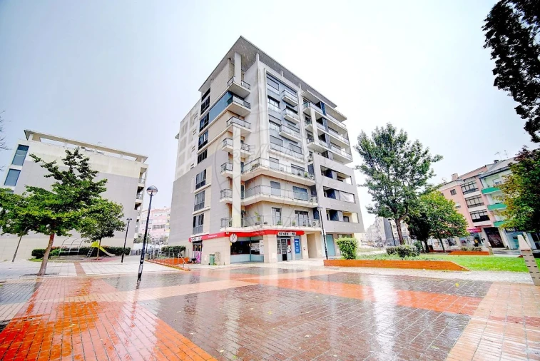 Apartamento T1 para Arrendamento em Venteira Foto 21