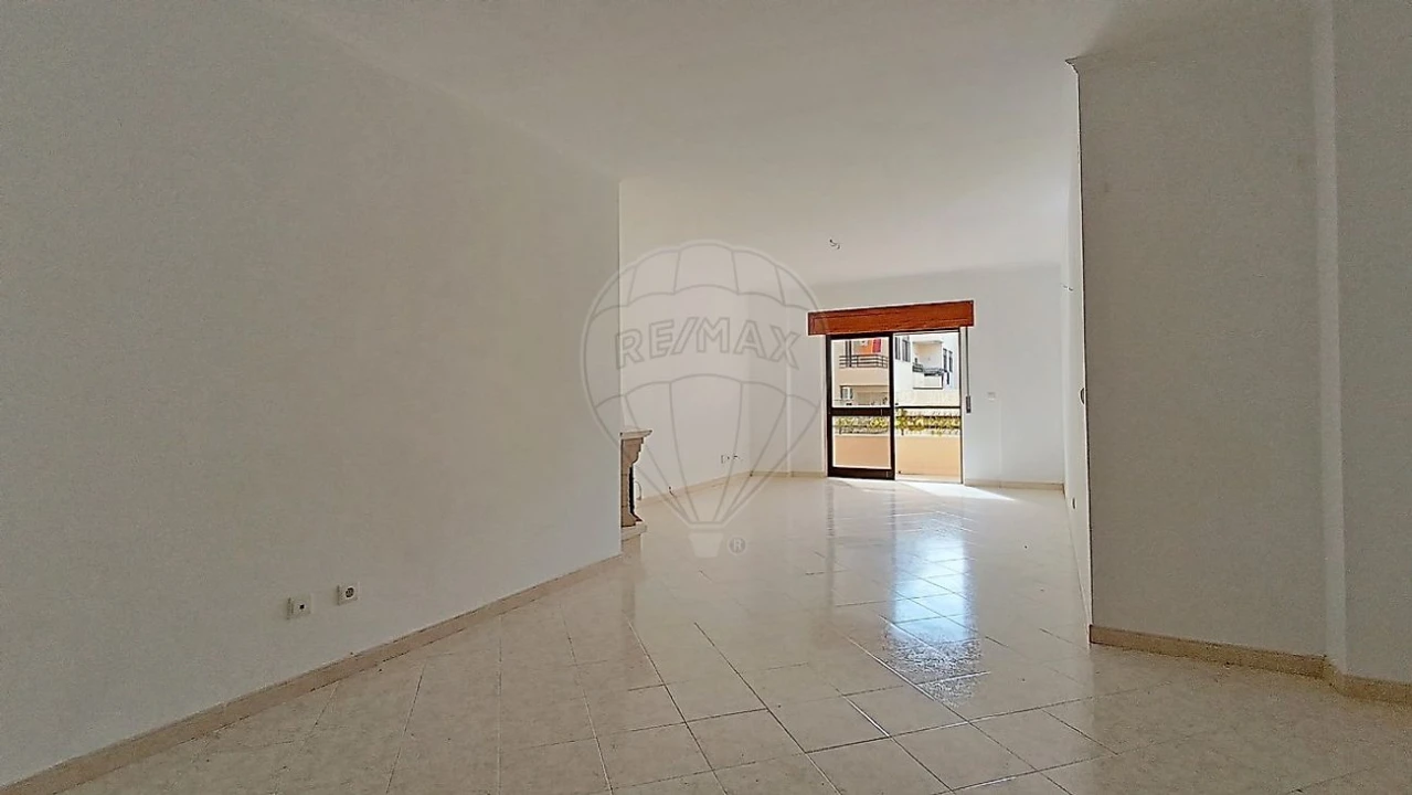 Apartamento T3 para Venda em Marvila, Ribeira Santarém, São Salvador, São Nicolau Foto 1