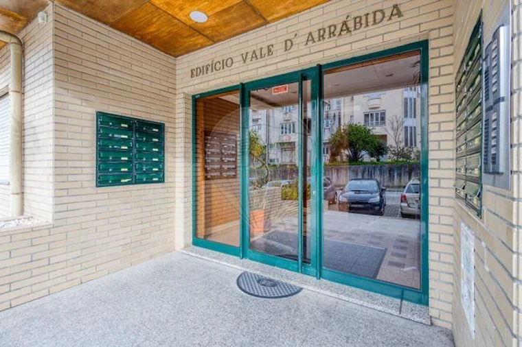 Apartamento T2 para Arrendamento em Canidelo Foto 21