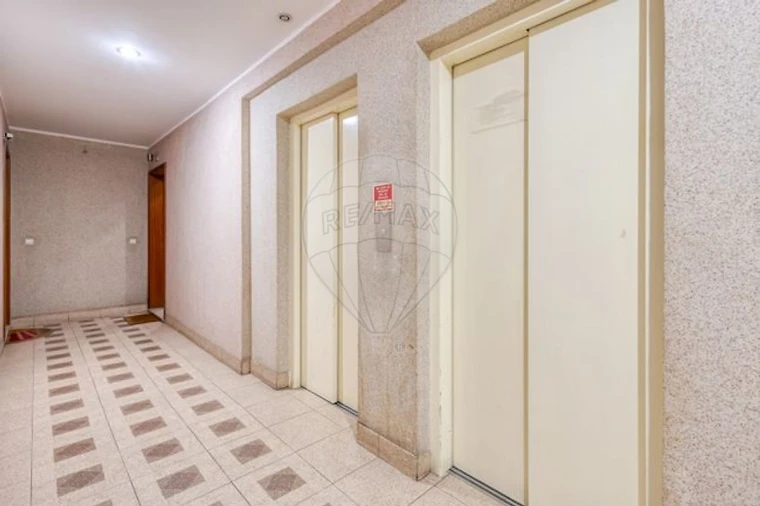 Apartamento T2 para Arrendamento em Canidelo Foto 13