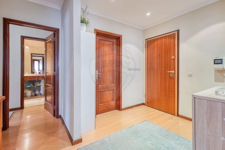 Apartamento T2 para Arrendamento em Canidelo Foto 12