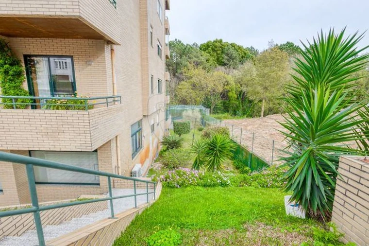 Apartamento T2 para Arrendamento em Canidelo Foto 17