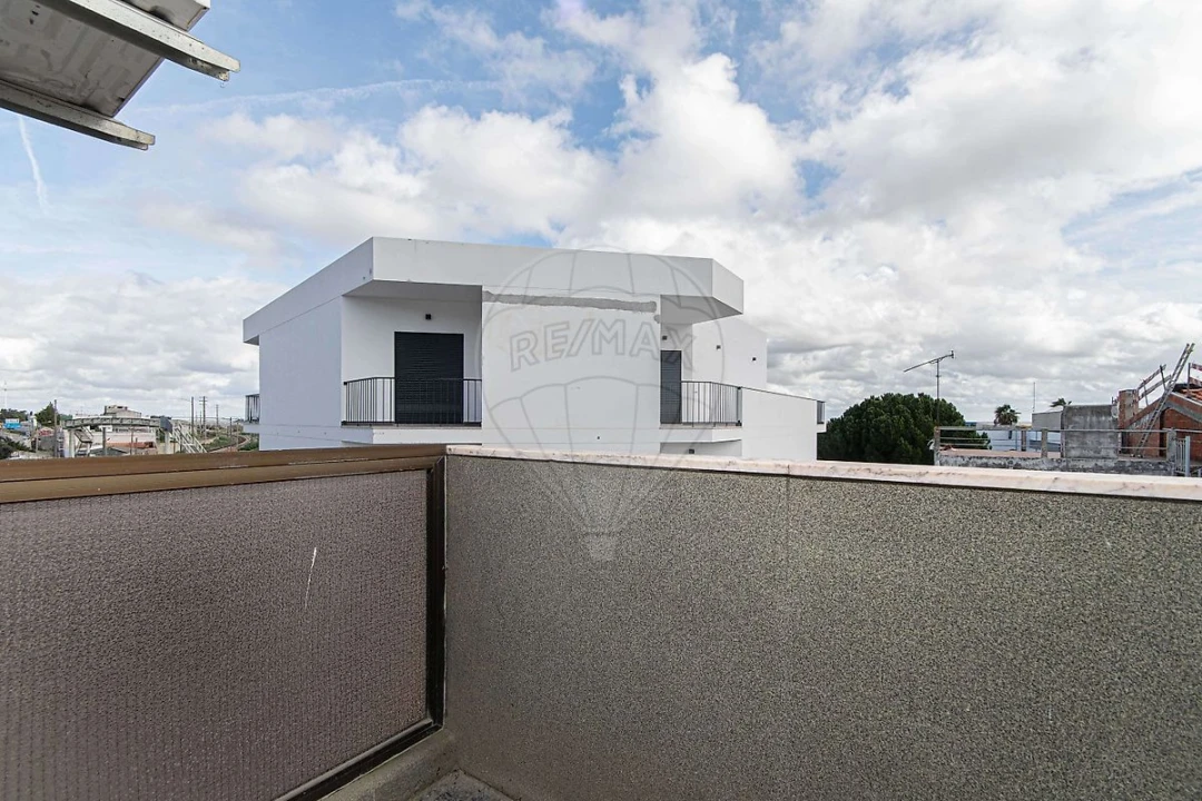 Apartamento T2 para Venda em Alhandra, São João dos Montes e Calhandriz Foto 14