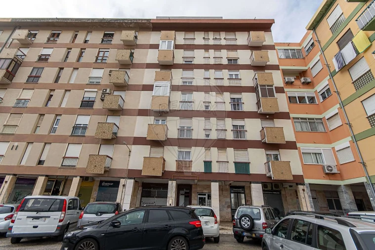 Apartamento T2 para Venda em Alverca do Ribatejo e Sobralinho Foto 2